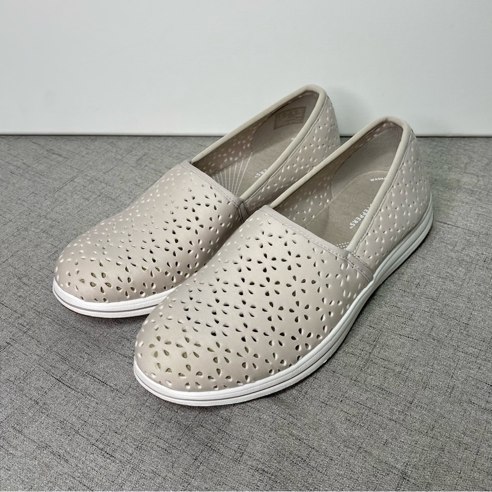 Clarks Cloudsteppers Taupe Breeze Emily Slip On Shoes 7.5 New - Picture 2 of 10